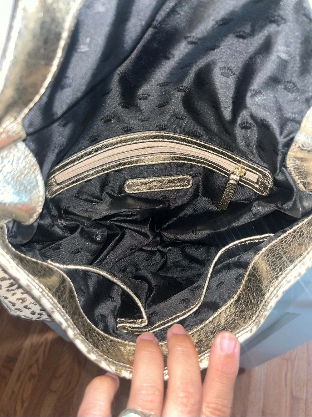 Juicy Couture stylish metallic